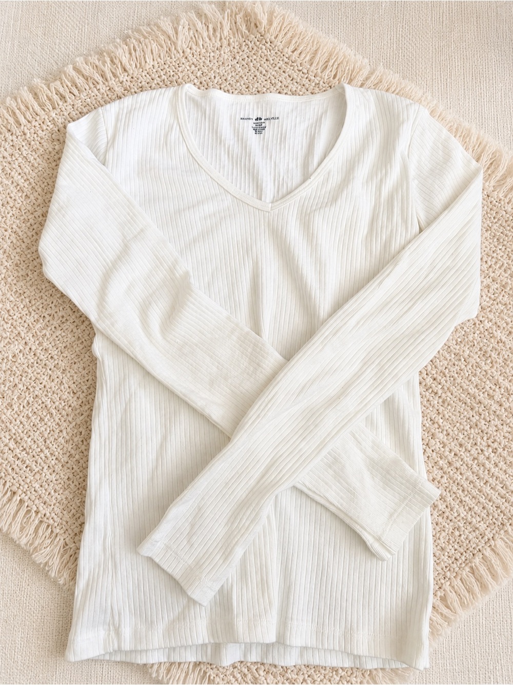 Brandy Melville 100% Cottage White Ribbed V-Neck Top